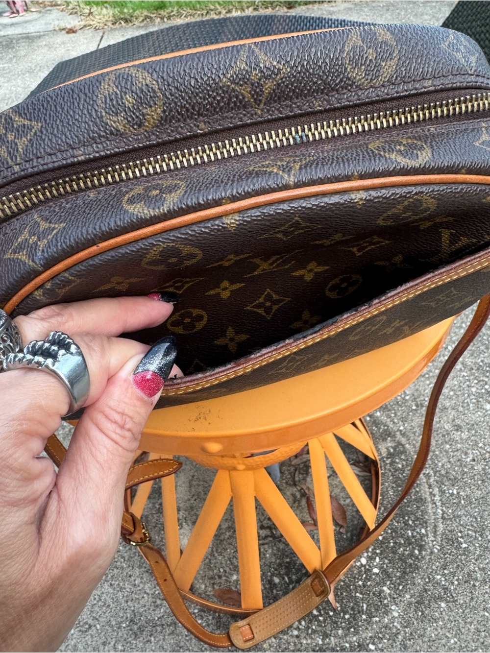 Louis Vuitton Brown Monogram Oval Crossbody with Tan Trim - Picture 8 of 11
